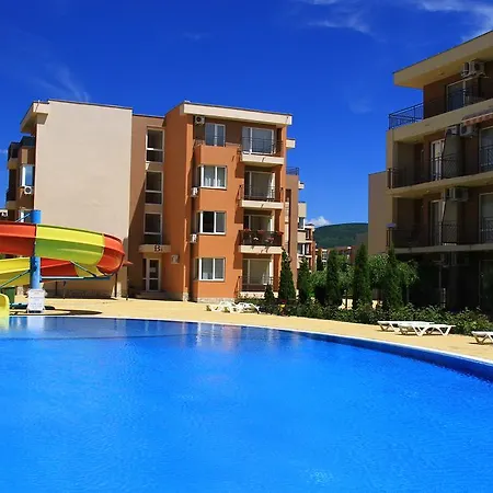 In Holiday Fort Golf Club Апартаменты