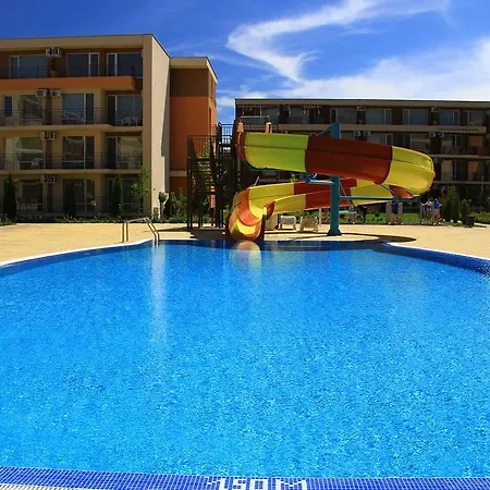 In Holiday Fort Golf Club Апартаменты
