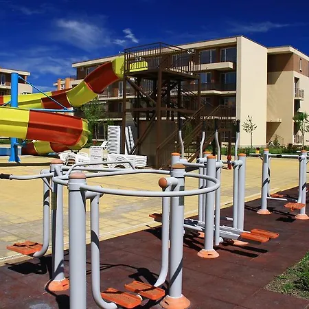 In Holiday Fort Golf Club Апартаменты *
