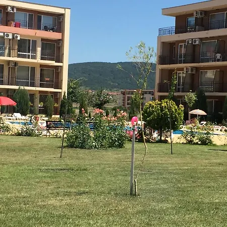 In Holiday Fort Golf Club *