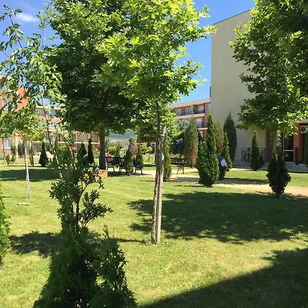 Апартаменты In Holiday Fort Golf Club Солнечный берег